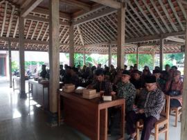 SOSIALISASI REALISASI KEUANGAN DAN PENYALURAN INSENTIF RT DAN RW KALURAHAN MONGGOL 